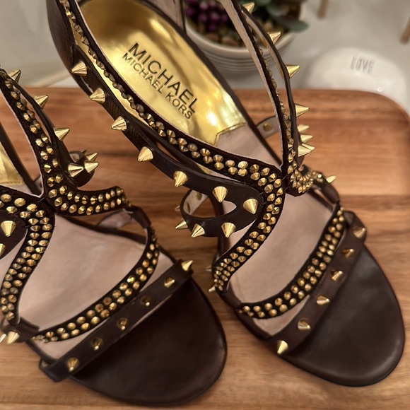 🌟HP🌟Michael Michael Kors Gold Studded Larissa strappy heels - Picture 6 of 17